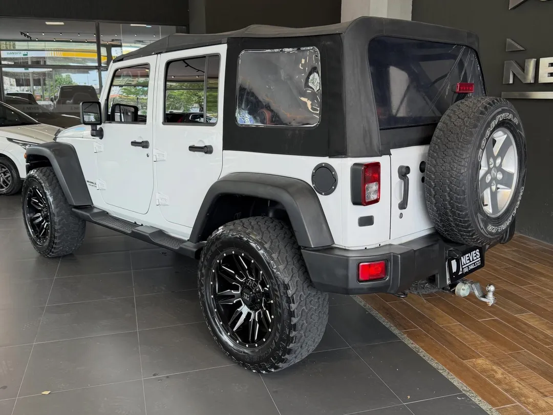 Jeep Wrangler 2014, foto 2 de 7