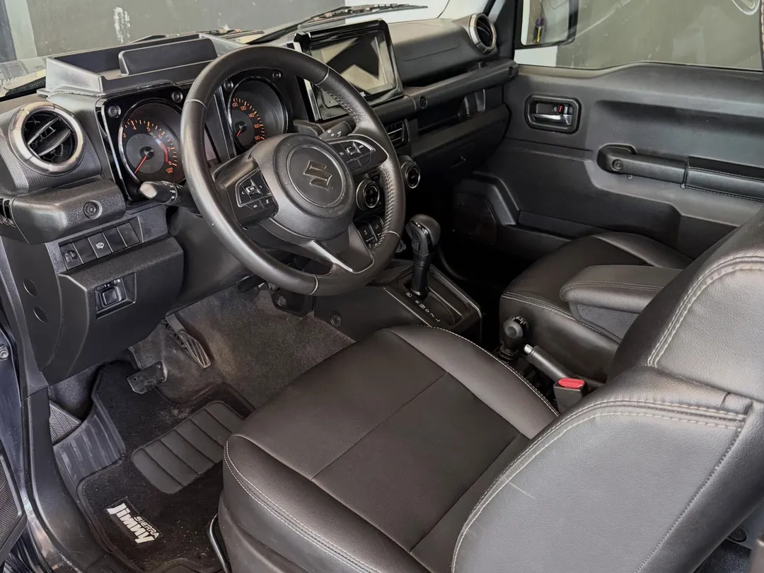 Suzuki Jimny Sierra 2023, foto 6 de 7