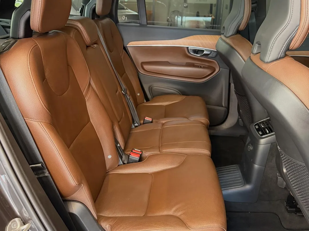 Volvo XC90 2025, foto 7 de 7